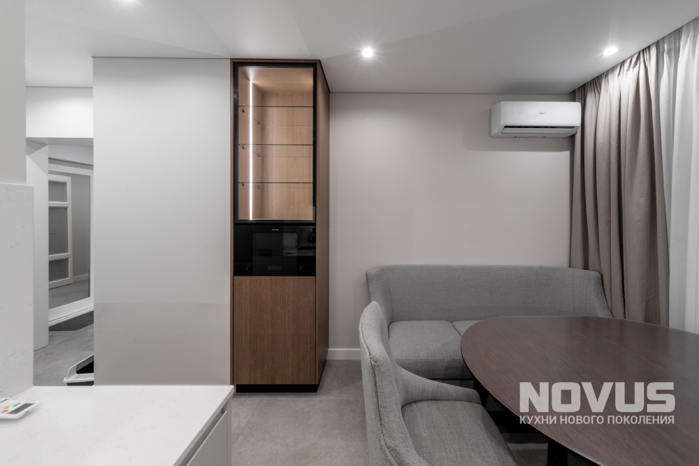 Современная угловая кухня на ул. Мытная в Москве